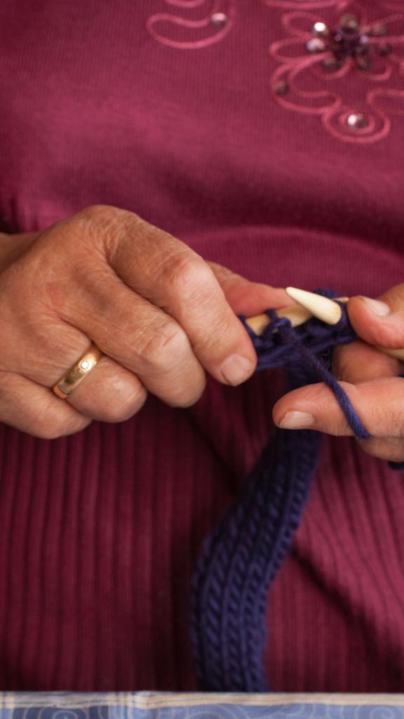 Strickende Hände 